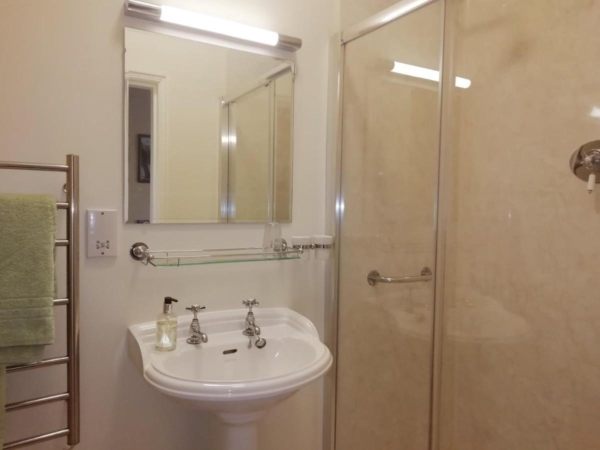 نيوتاون The Forest Country House B&B المظهر الخارجي الصورة