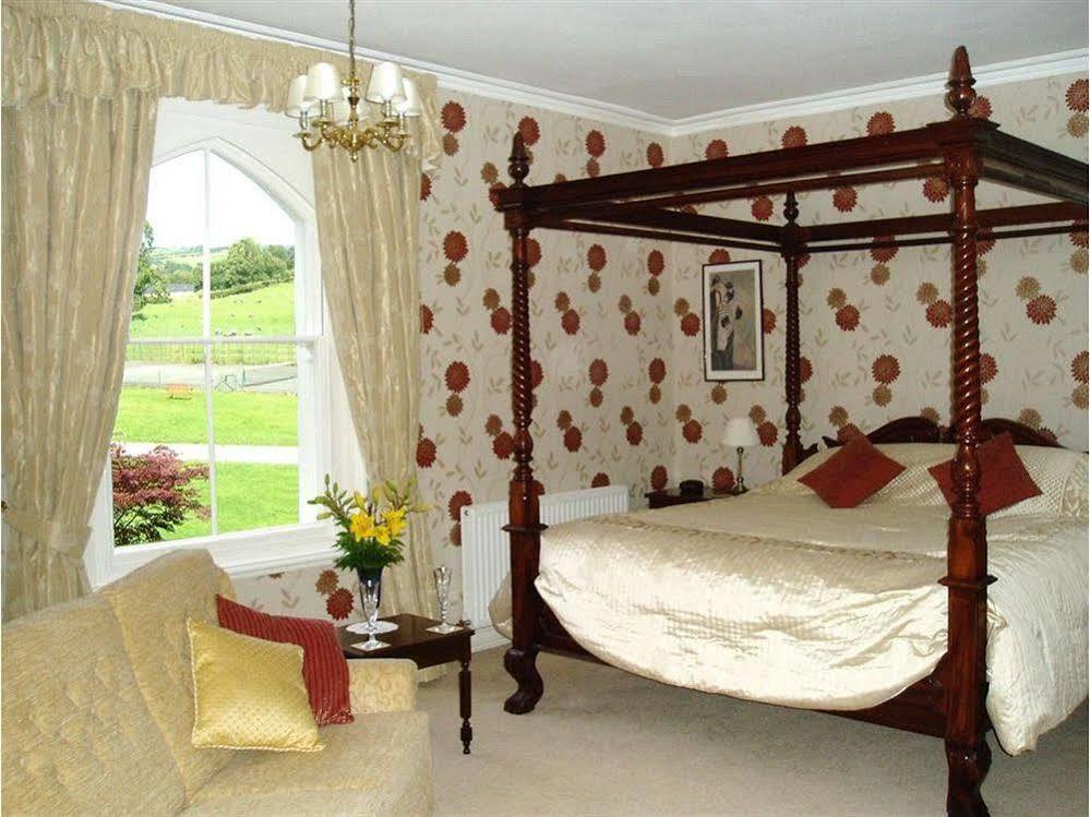 نيوتاون The Forest Country House B&B المظهر الخارجي الصورة
